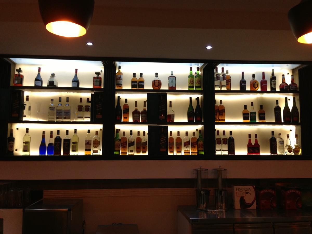 Airport Plaza Hotel 주바 외부 사진
