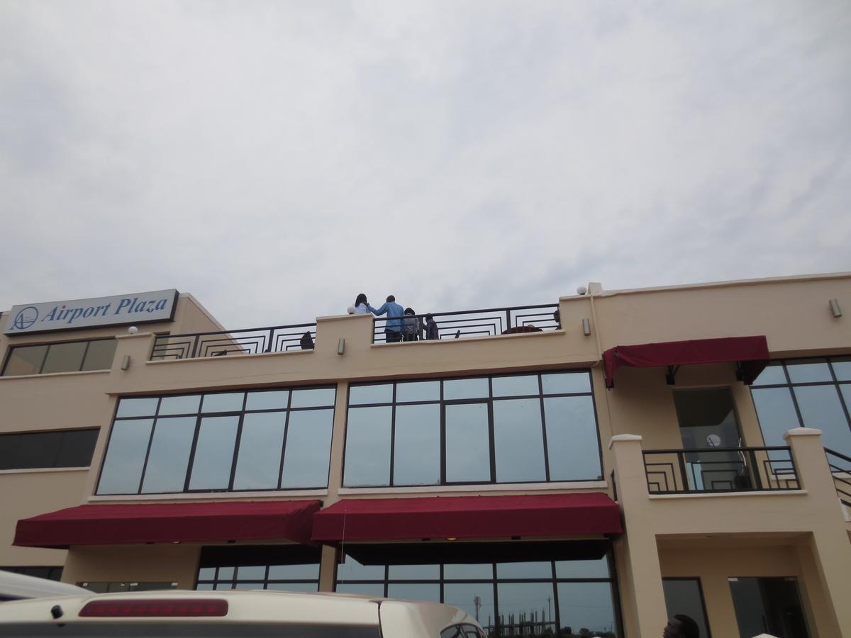 Airport Plaza Hotel 주바 외부 사진